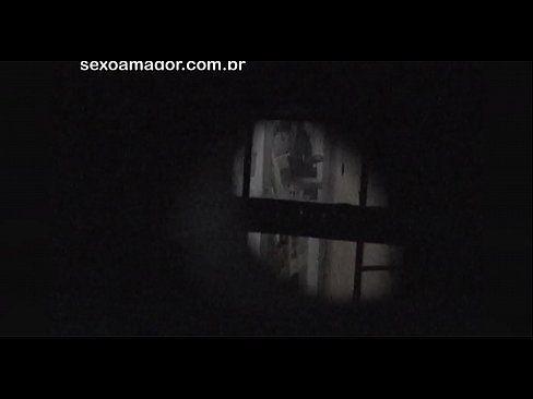 ❤️ Блонді таємно знімає на відео сусідський вуайерист, прихований за порожнистими цеглами ❤️❌ Супер секс у нас uk.myastro.top ️❤